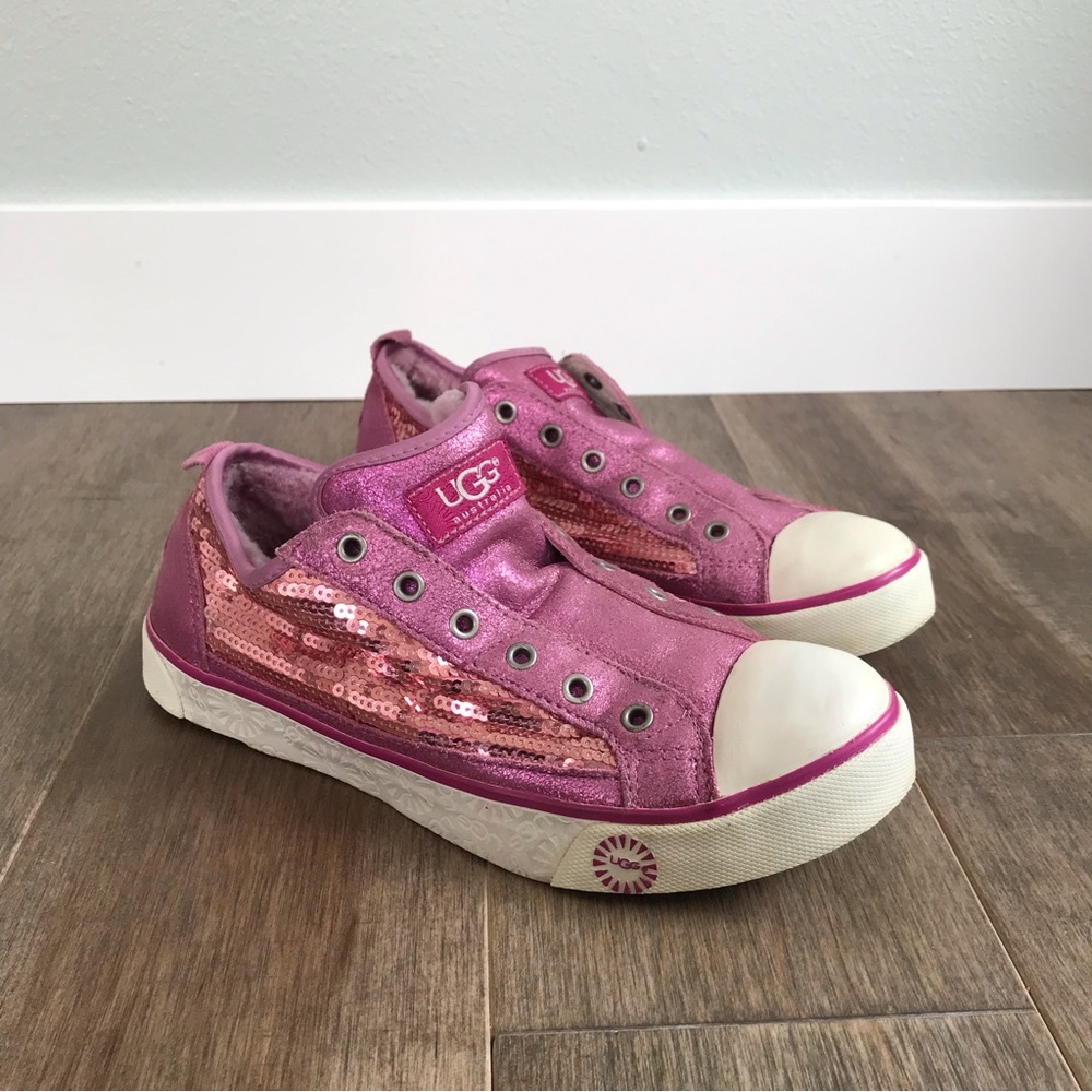 UGG Super Cute Pink Sparkly Fleece Lined Slip-On Shoes / Sneakers - Size 7-1/2